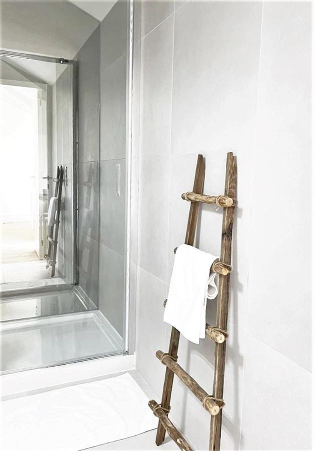 Hey Studio - Free Parking And Smart Tv Aveiro Luaran gambar